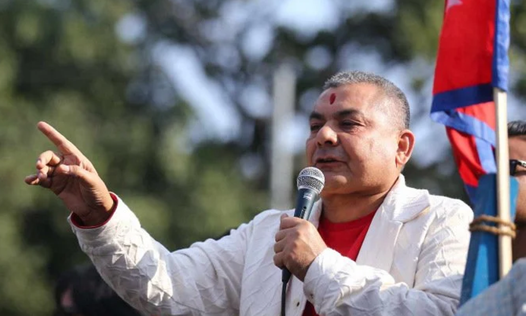 दिल्ली एयरपोर्टमा दुर्गा प्रसाई किन रोकिए?