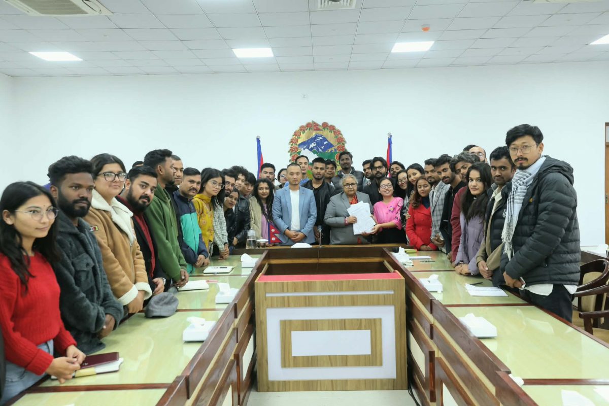 ३ संघीयता पक्षधर जेनजी समूहले प्रधानमन्त्रीलाई बुझाए ११ बुँदे सम्झौतापत्र (पूर्णपाठ)