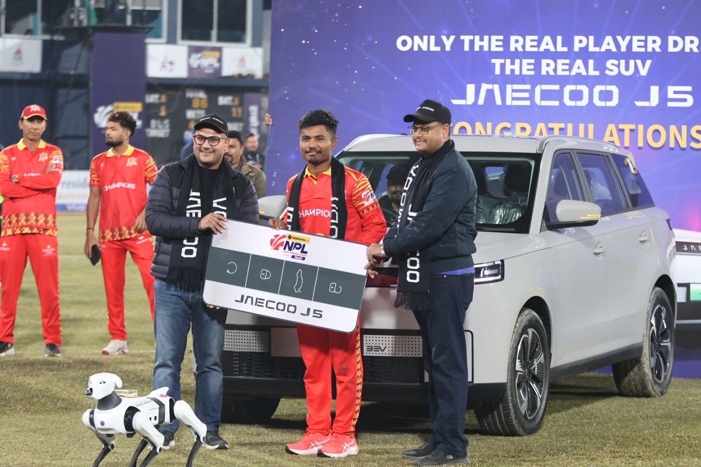 एनपीएल : कसले के पुरस्कार जिते ?