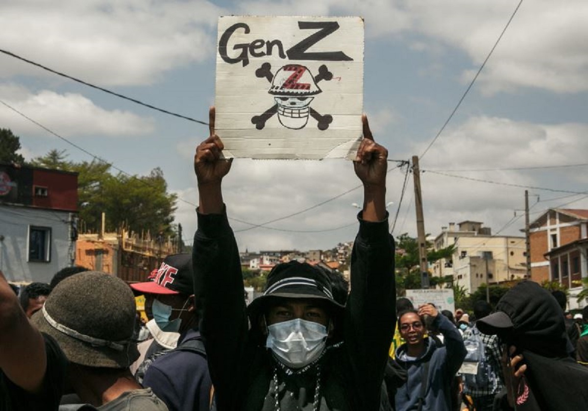 इरानमा पनि चर्कियो जेन जी विद्रोह, सर्वोच्च नेता खामेनेईविरुद्ध युवा सडकमा