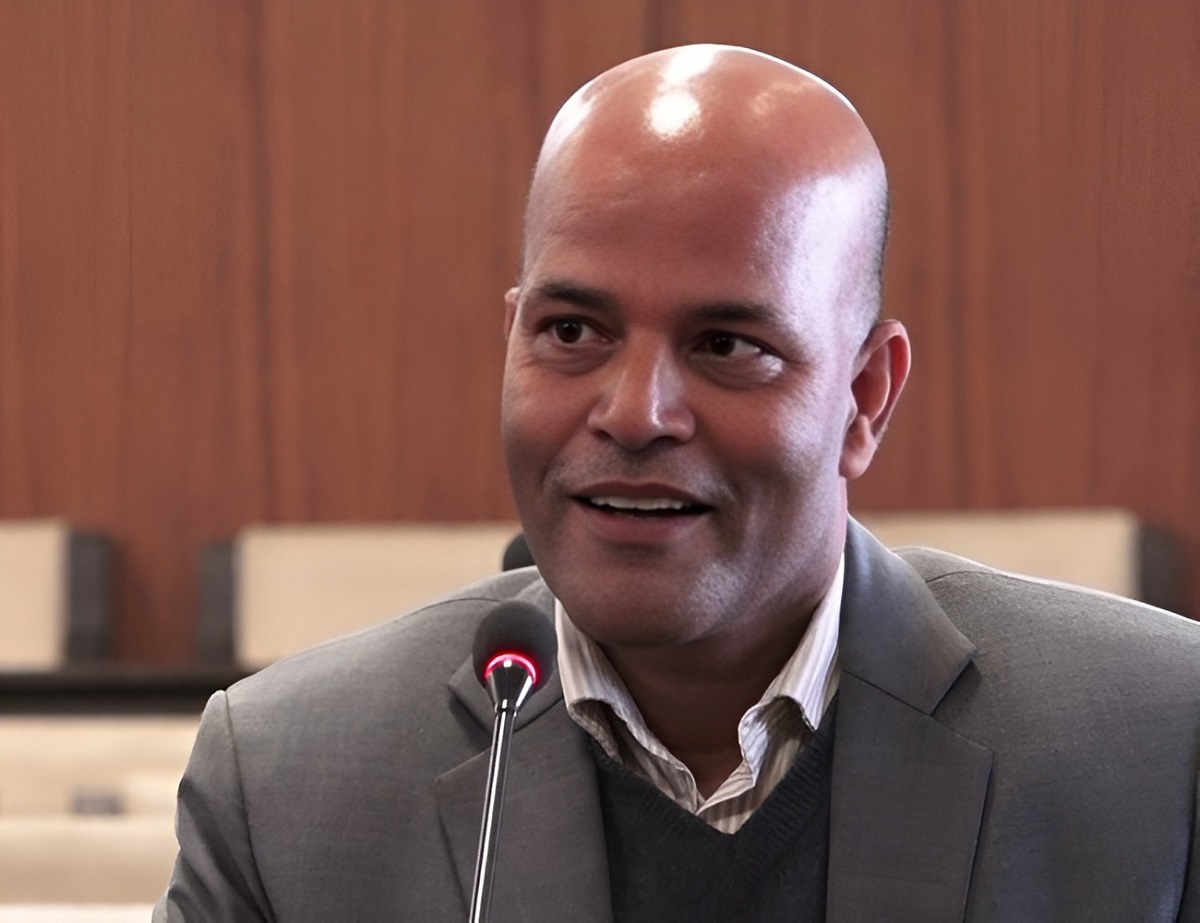 सांसद् सिंहले भने-दुईतिहाइ बहुमत हुँदैमा सरकारका सबै निर्णय सही हुँदैनन्