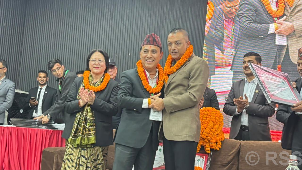 व्यक्तिगत दौडधुपभन्दा संस्थागत योजनाअनुसार अघि बढ्नुपर्छ : विश्वप्रकाश शर्मा