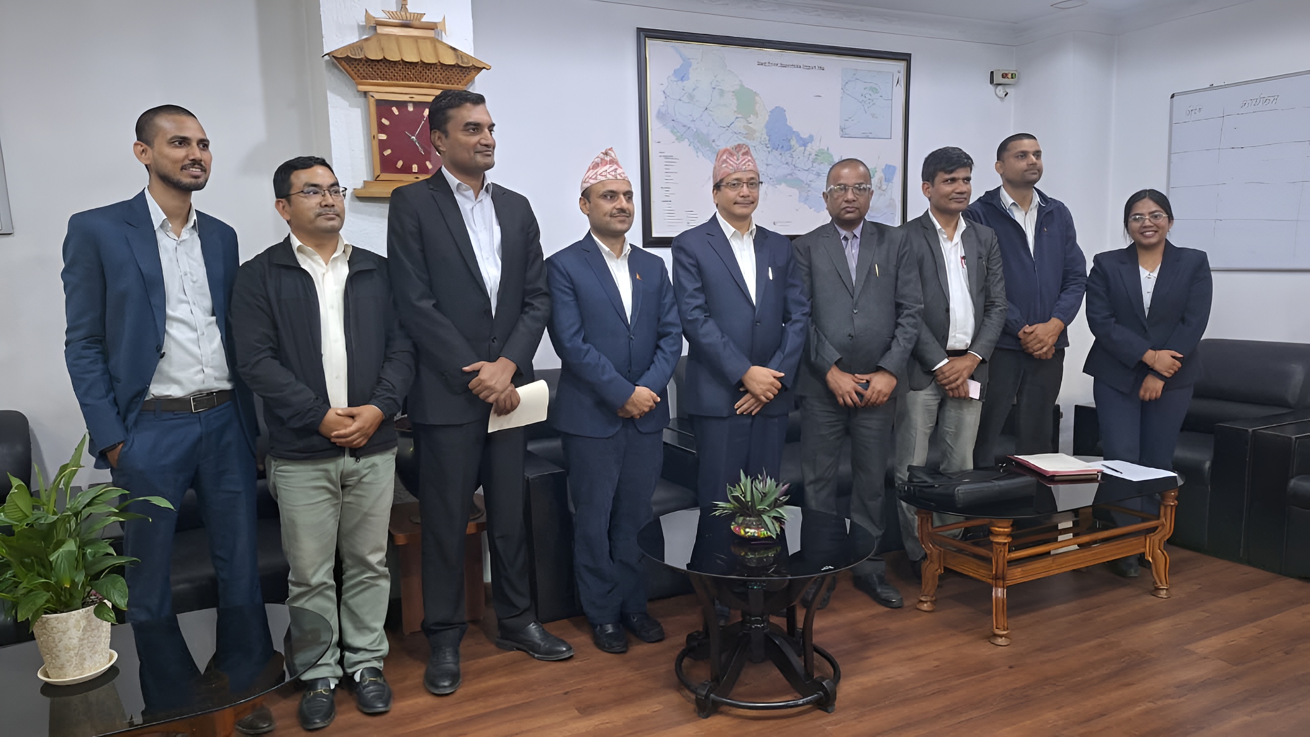 सीमापार विद्युत् व्यापार गर्न निजी क्षेत्रलाई ढोका खुल्यो, सरकारले दियो आशयपत्र