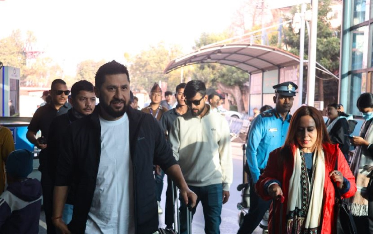 रास्वपा सभापति रवि लामिछाने भारत प्रस्थान